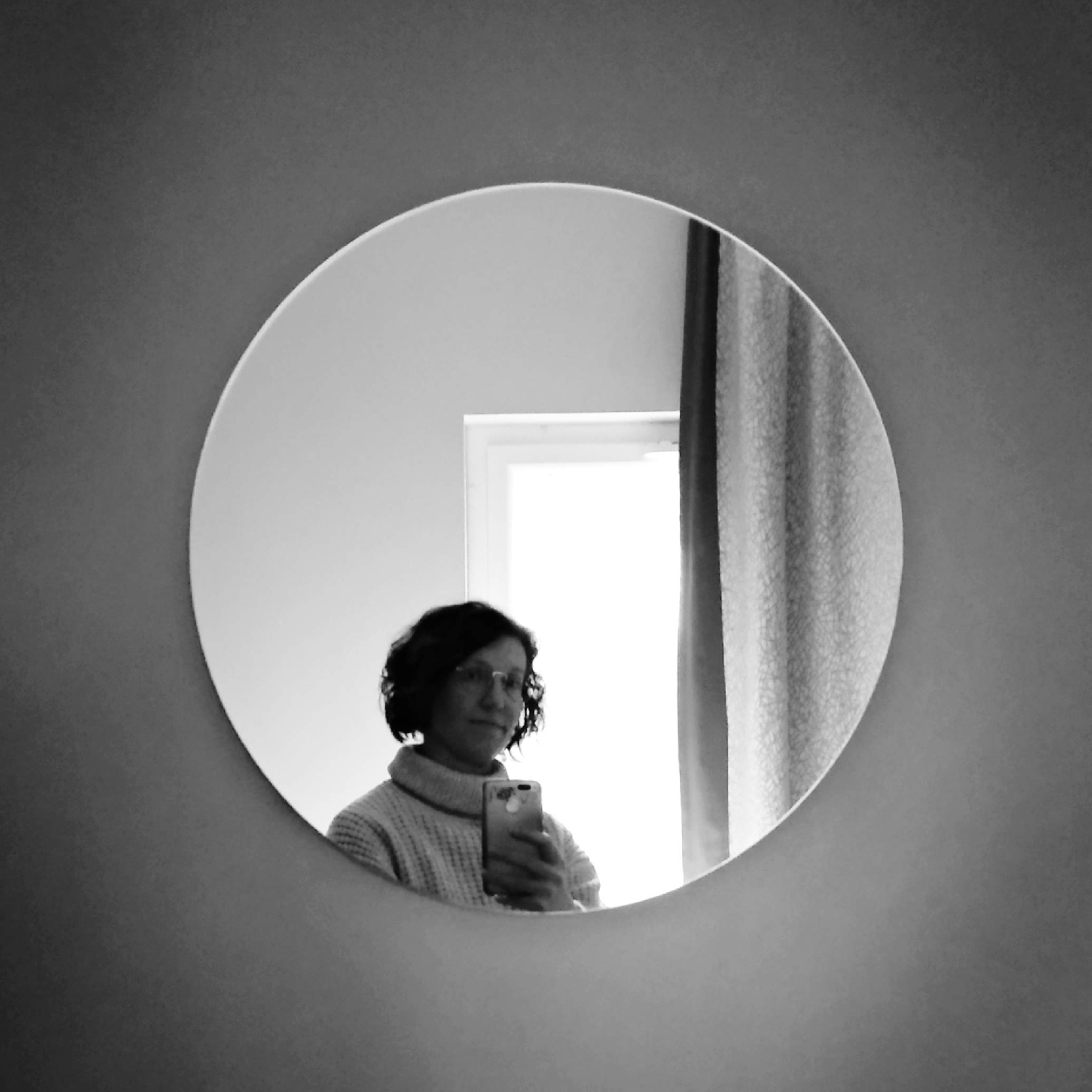 Autoportrait en noir et blanc Pascaline Michon